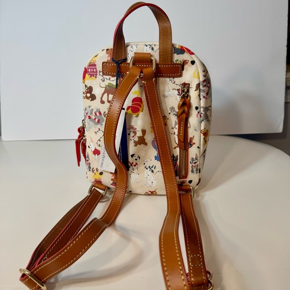 NWT. Disney Dogs Dooney & Bourke Bag - Santa Tails Backpack. Disney leather bag - Picture 7 of 16